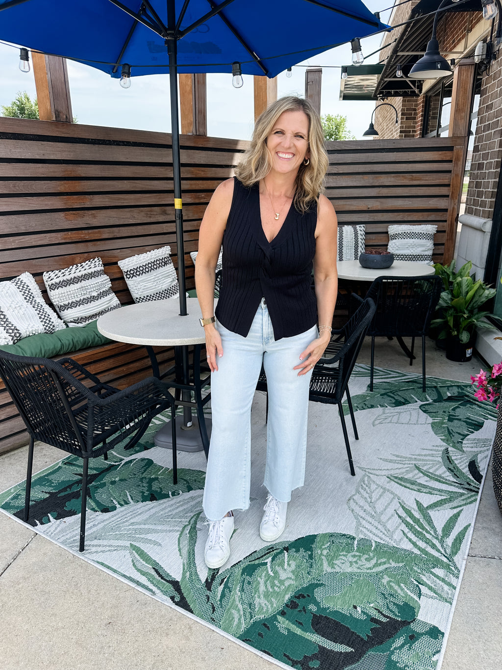 Twisted Front V-Neck Sleeveless Top